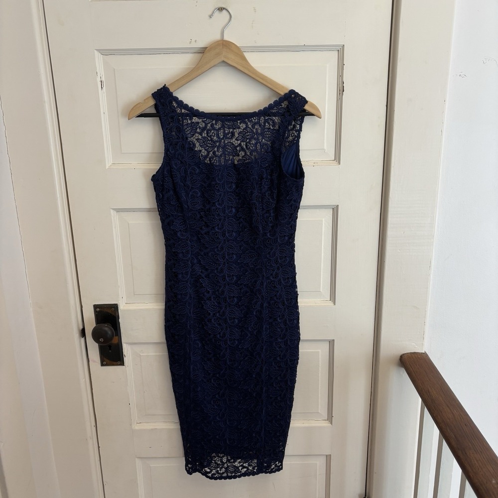 White House Black Market Women's Navy Floral Lace Dress Sleeveless Size 2 $170